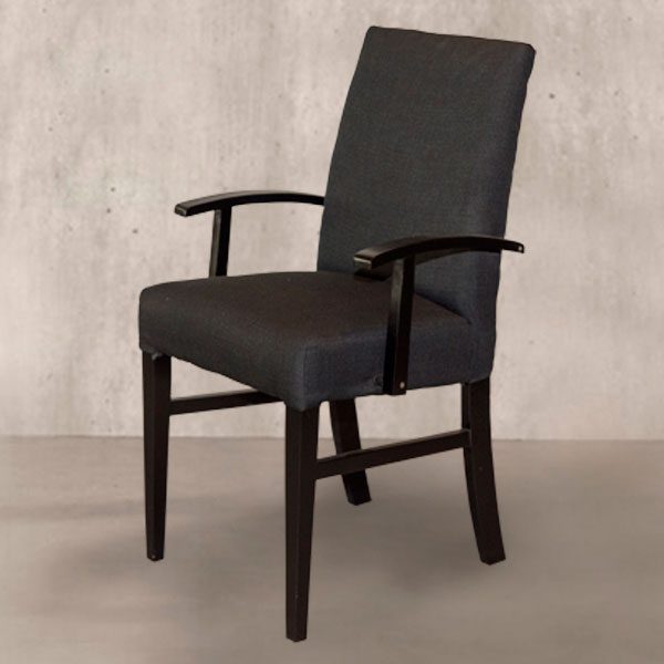 SILLA-MILANO-CON-TACHAS_2