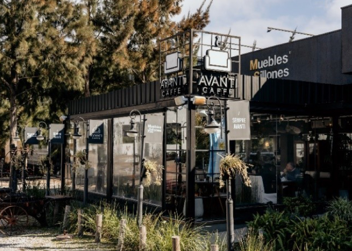 Avanti: Un café-resto que fusiona calidez, diseño y sabores de especialidad
